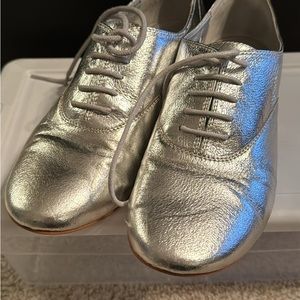 Envy Waltz Silver Brogues 8